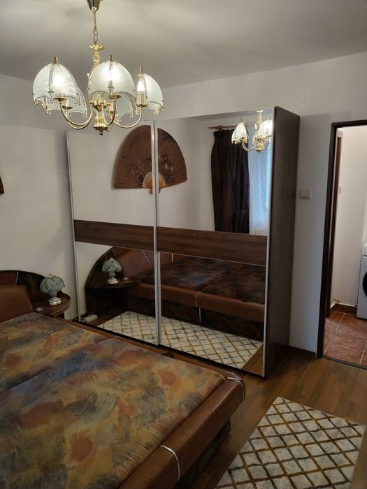 Închiriez apartament două camere