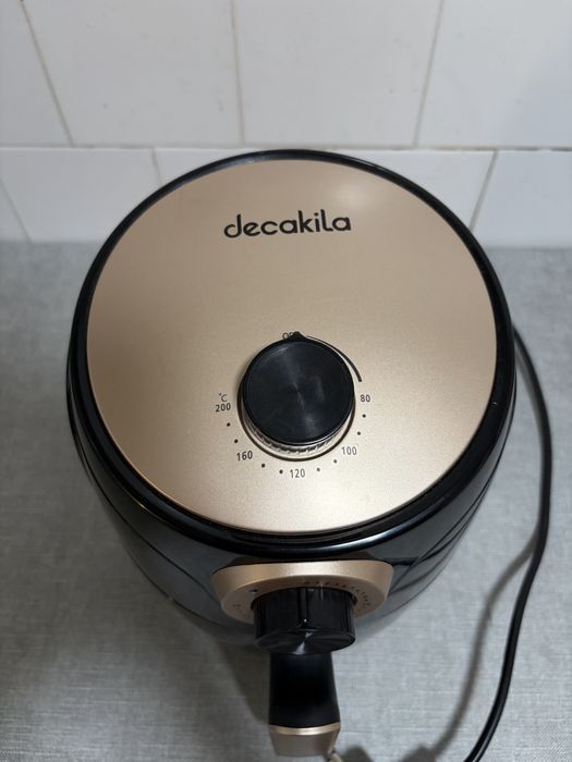 Friteuză Air Fryer Decakila 2L – Nefolosită