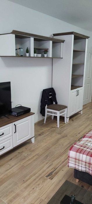 Дава се под наем Двустаен апартамент в София, Зона Б-5 - 81 кв.м за 725 € - Снимка #2