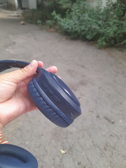 Продам наушники беспроводные