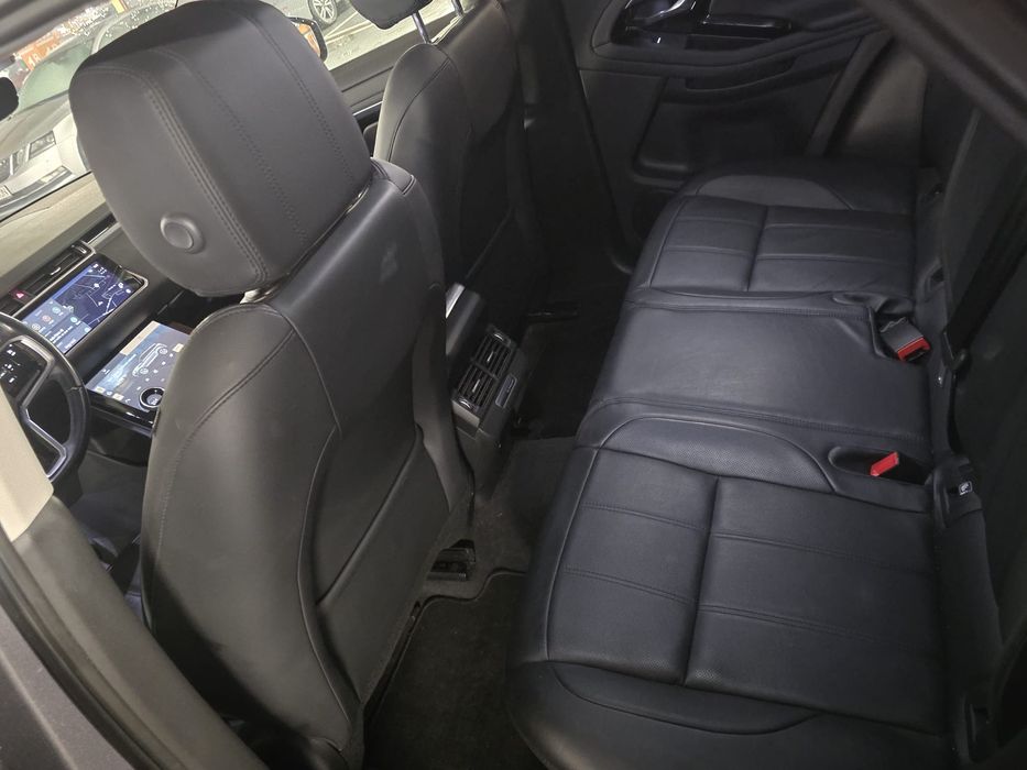 Vand Range Rover Evoque 4x4 - 2021 - IMPECABIL