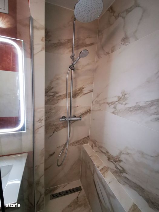 Apartament 3 camere în zona ZORILOR