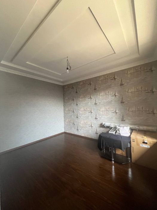 Uy sotiladi shtab ona bolada