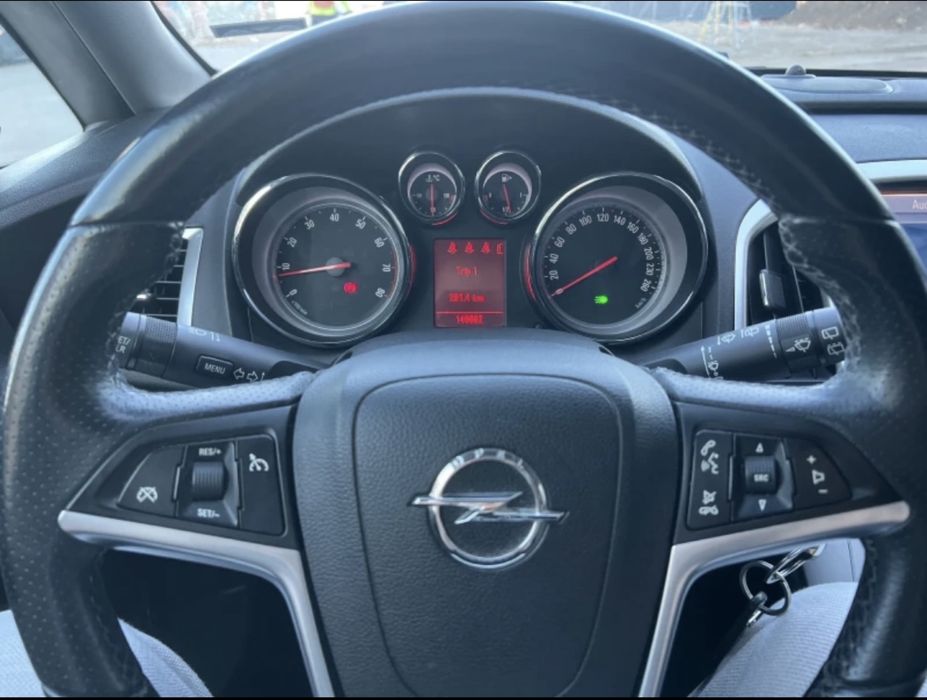 Opel Astra J / Опел Астра J