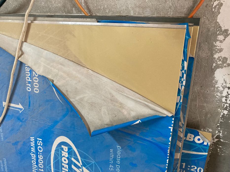 Placi aluminiu compozit Alucobond
