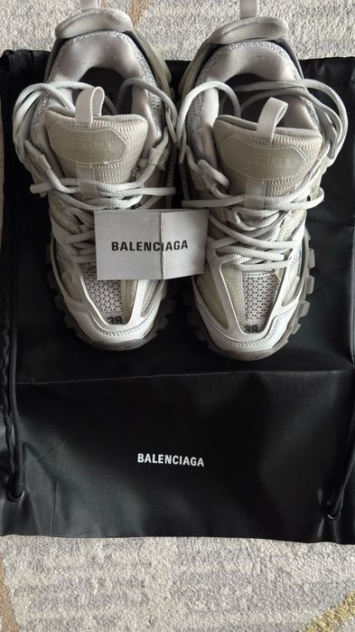 Balenciaga новые