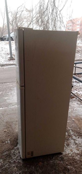 Холодильник продоется