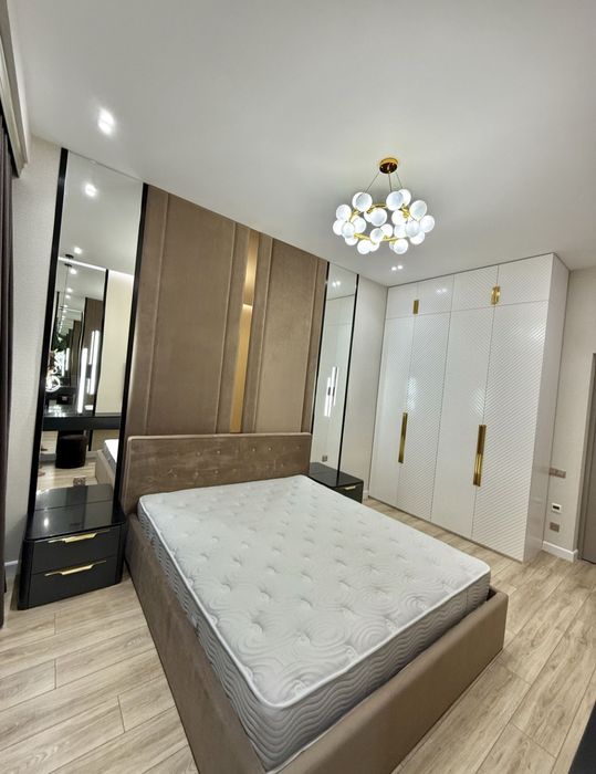 Центр жк "Mirabad Avenue" 2/8/9 №122 J