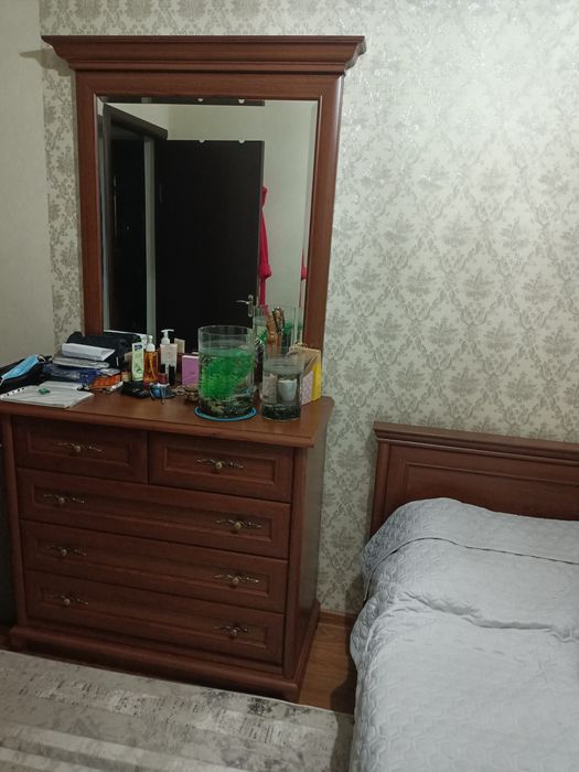 Продам спальный гарнитур