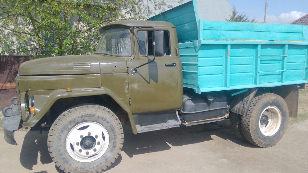 Продам зил 130 .