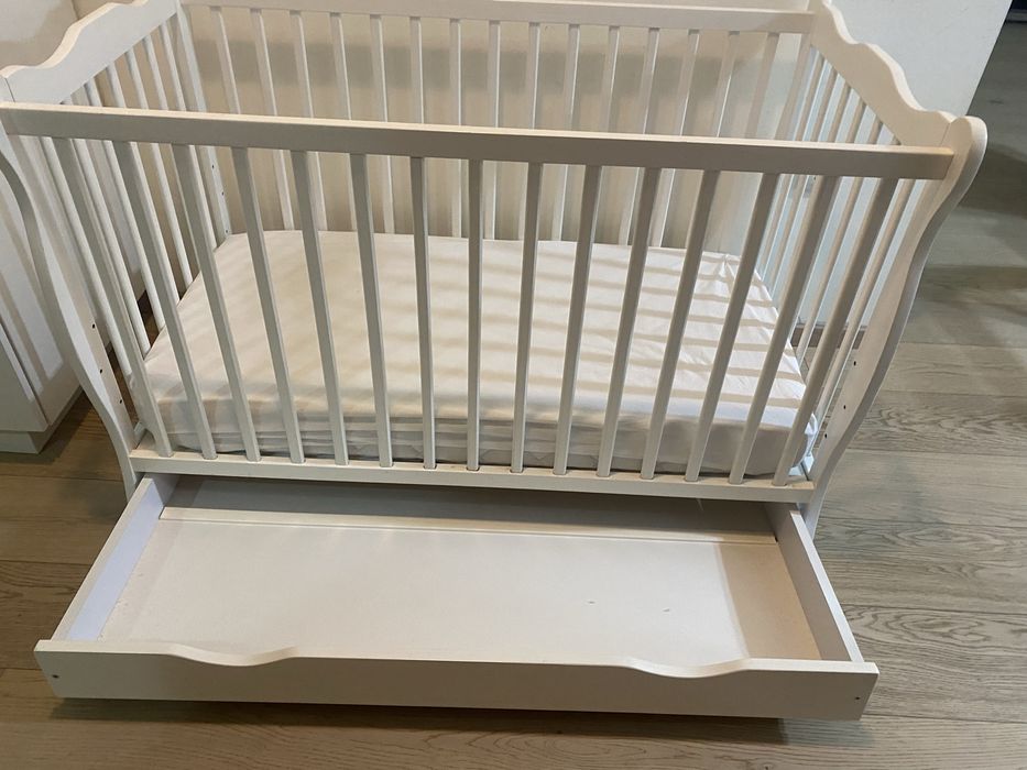 Pătuț bebe alb cu sertar + saltea premium