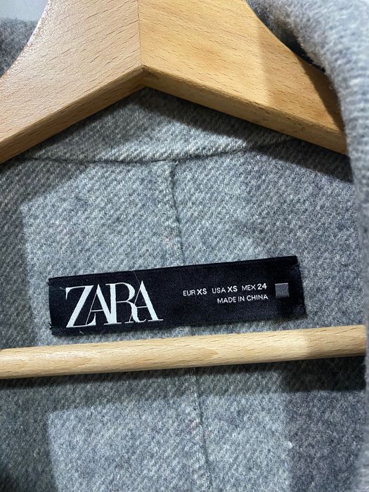 Свободно вълнено палто Zara в светлосиво