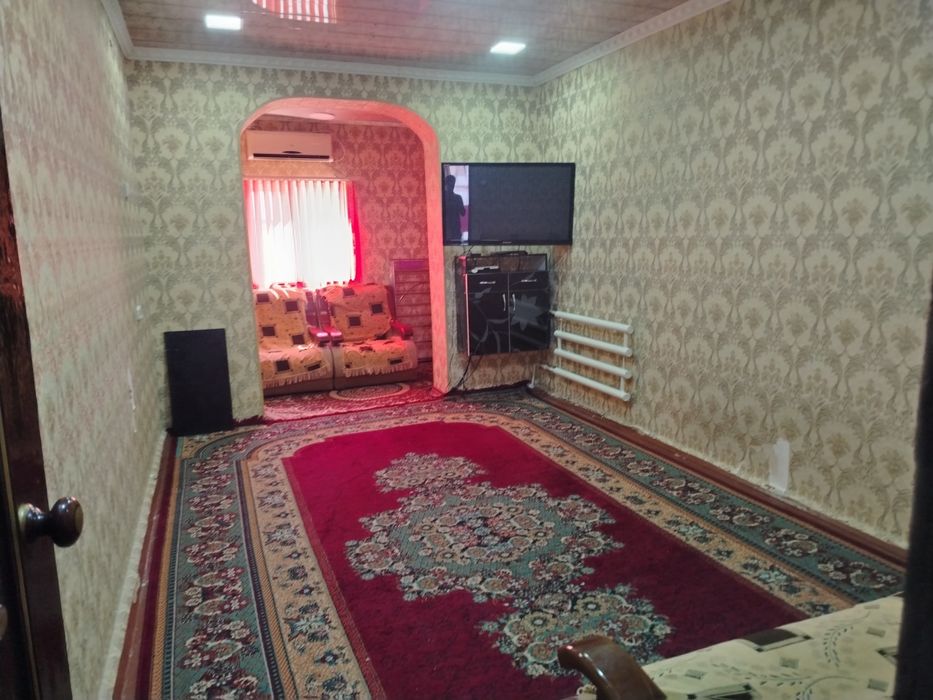 2 xonali uy barcha jixozlar bilan sotiladi. 4 mkr 24dom