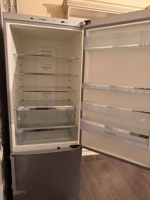 Продается Холодильник BOSCH