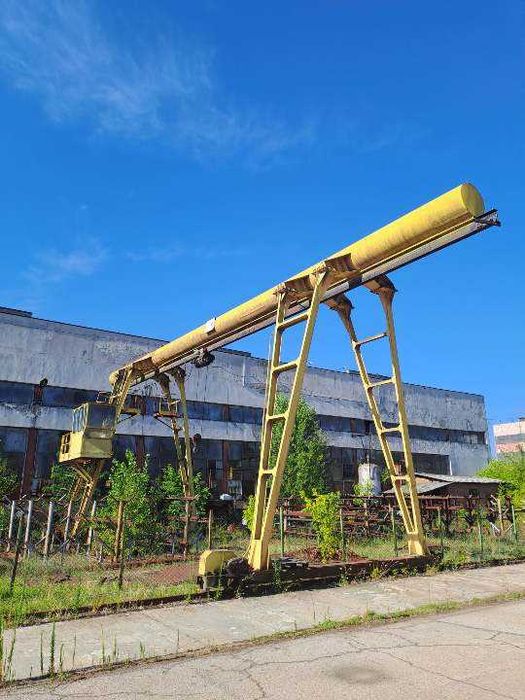 Продава се Промишлена сграда в Хасково, Промишлена зона - Изток - 10500 кв.м за 170 €/кв.м - Снимка #2