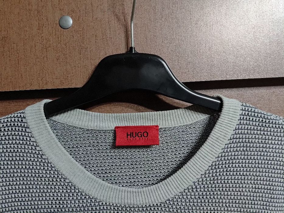 Pulover Hugo Boss