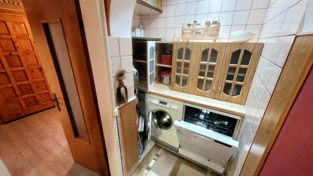 Продава се Многостаен апартамент в Добрич, Център - 100 кв.м за 4 €/кв.м - Снимка #15