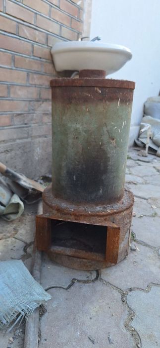 Катйол сотилади,каттаси 350минг,кичкинаси 250