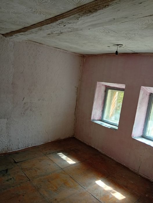 Домик.зал,спальный, кухня.