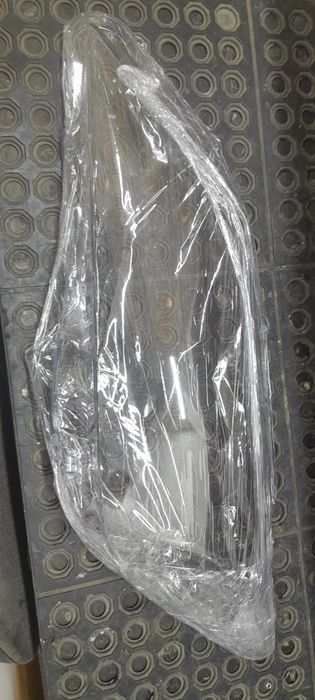 Стекла фар камри 40, 45, 50