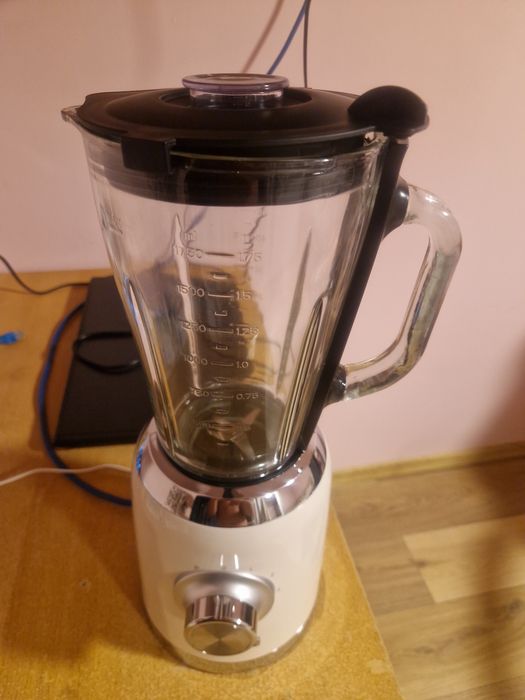 Blender kielichowy SilverCrest 600W, bej
