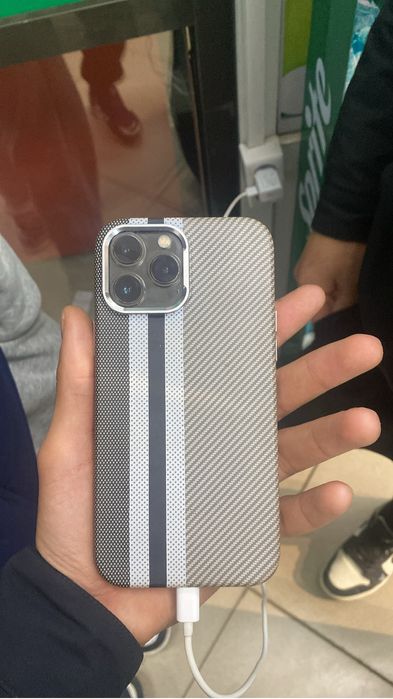 продам айфон 13 про мах