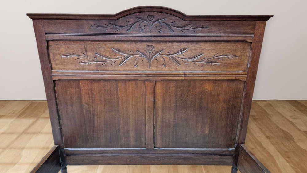 Френско винтидж легло от дъб