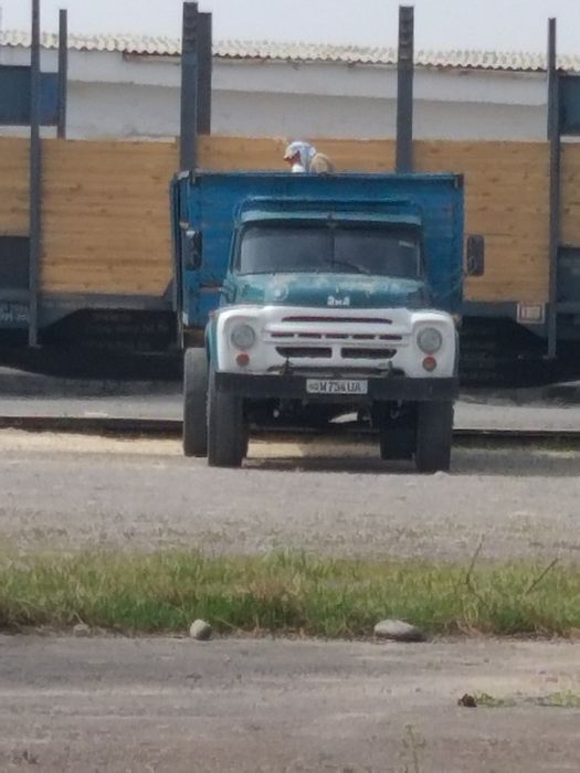 Zil samasuva sotiladi