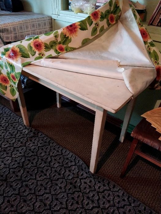 Столы  для  дома