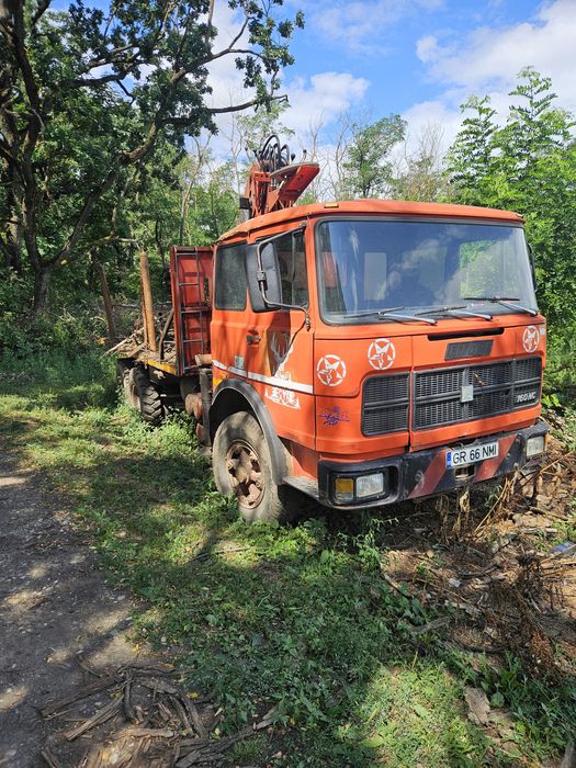 Camion cu greifer de vanzare