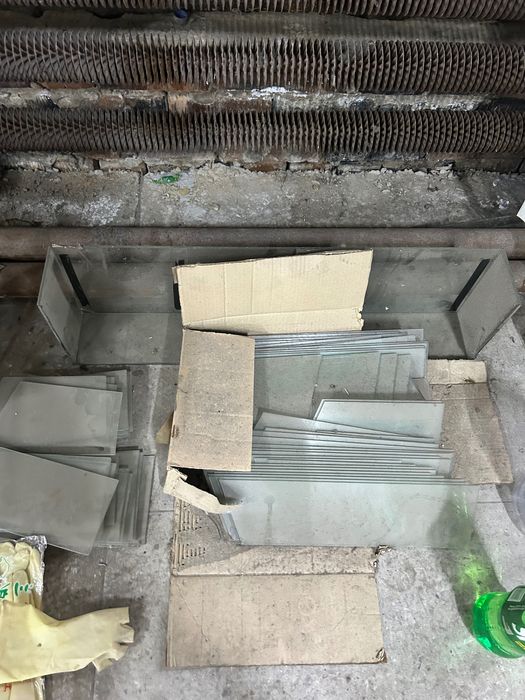 Отдам стекло бесплатно