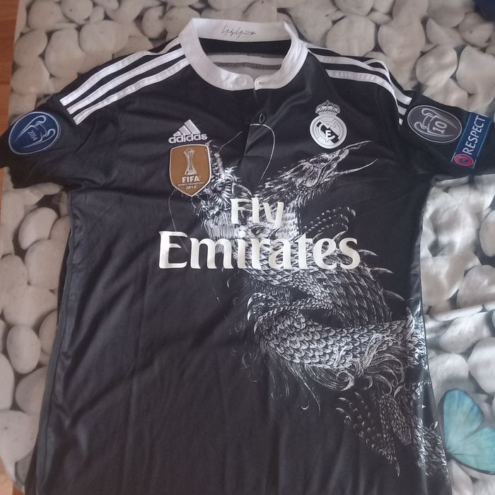 Vand tricouri de fotbal noi