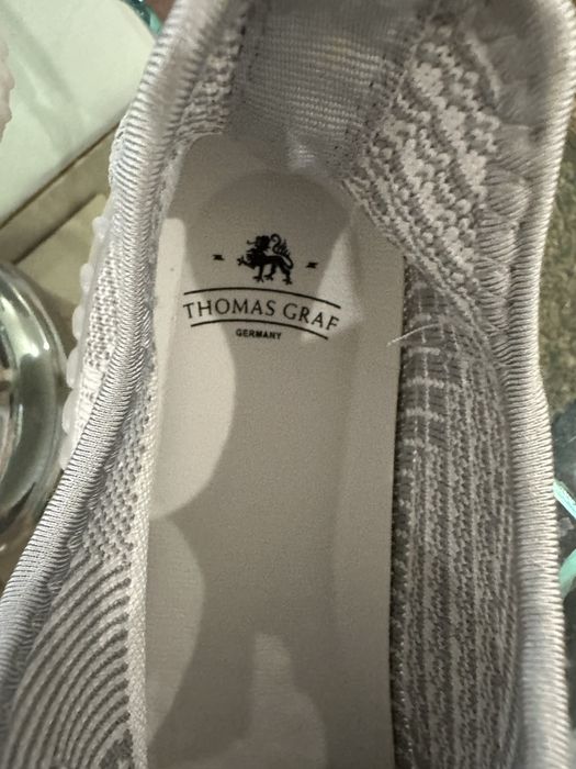 Продам летние кроссовки