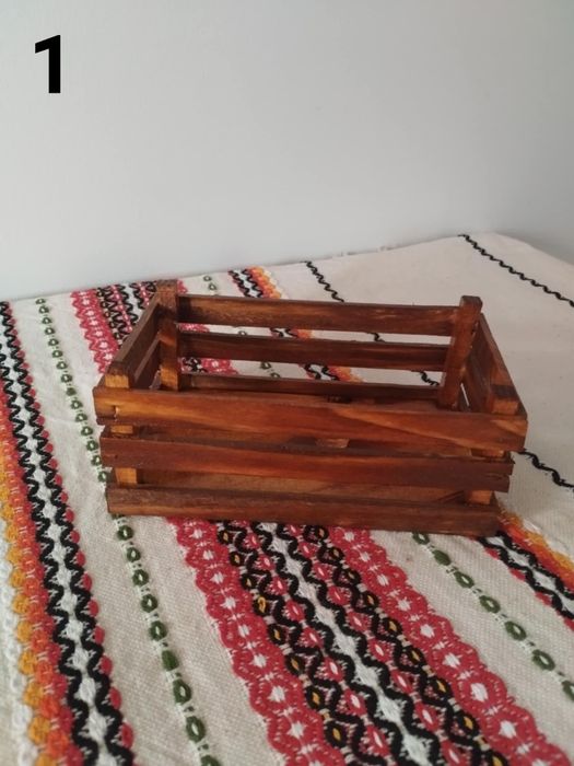 Дървена ръчно изработена декорация за дом