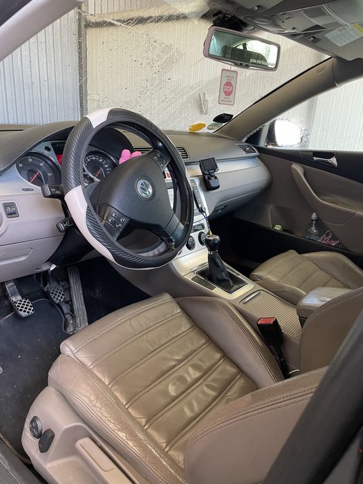 VOLKSWAGEN Passat 0 — imagine 4