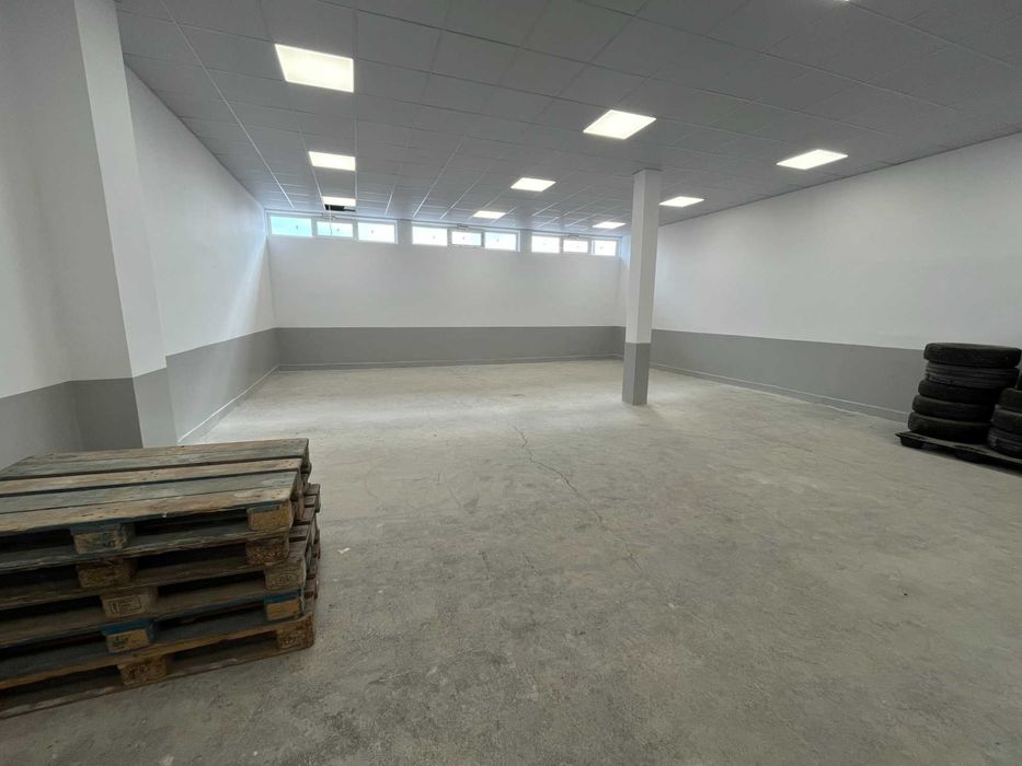 Дава се под наем Офис в Казанлък - 150 кв.м за 510 € - Снимка #4