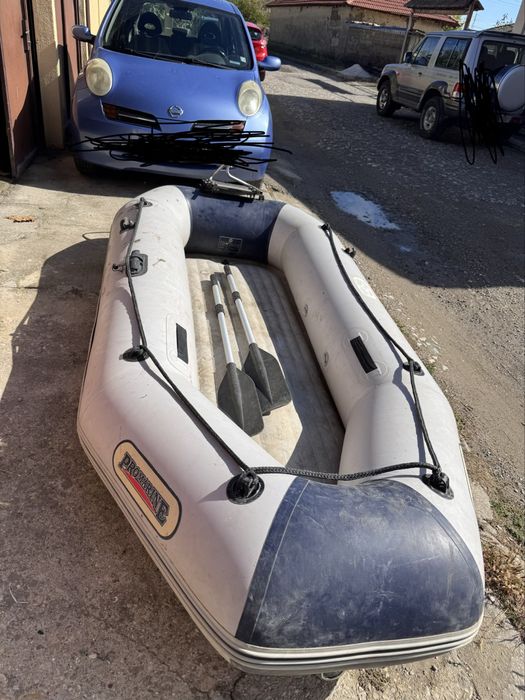 Лодка с двигател ,продажба и по отделно