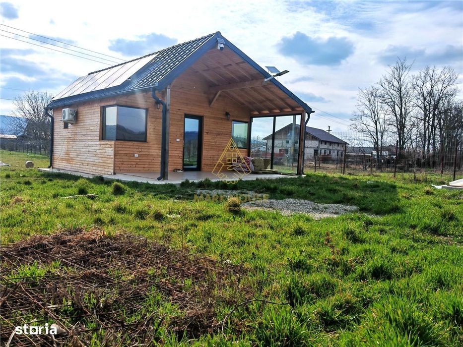 Teren 1165 mp + Cabana de vanzare in Garleni – aproape de natura