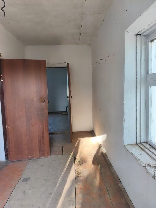 Жер үй сатылады.