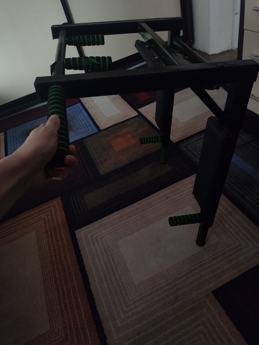 Настенный турник