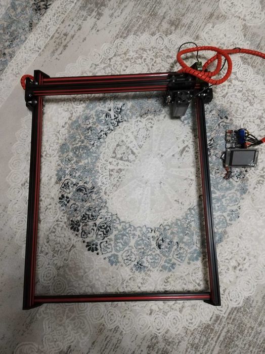 Диодный лазер по дереву