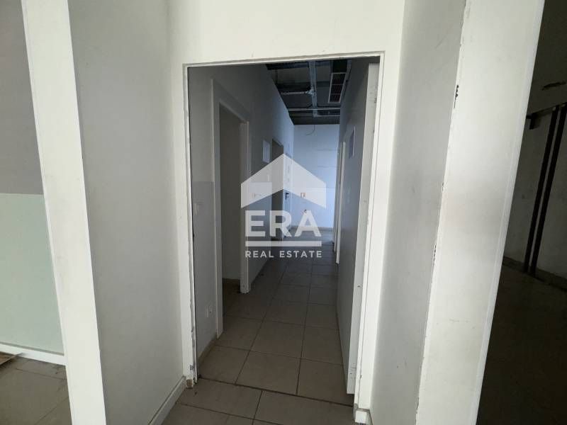 Дава се под наем Промишлена сграда в Хасково, Промишлена зона - Изток - 980 кв.м за 3920 € - Снимка #10