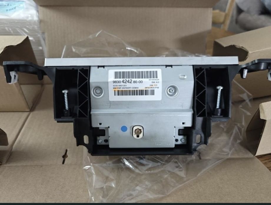 Navigatie peugeot 3008 anul 2023