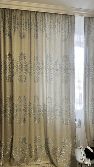 Продам шторы вместе с тюлем