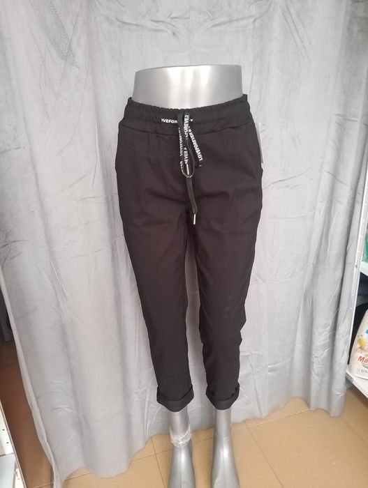 Намалени чисто нови дънки и панталони