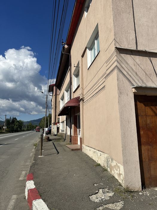 Spații comerciale pentru închiriat