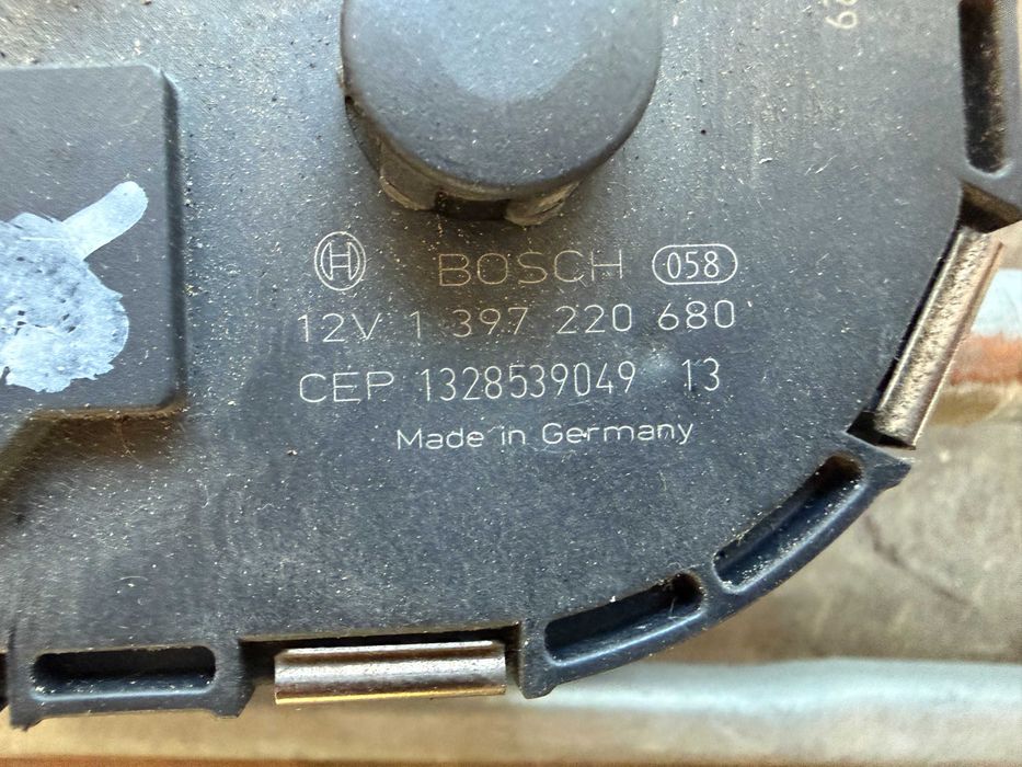 Механизъм чистачки за Audi Q5 SQ5 8R моторче рамена 8R1955023D