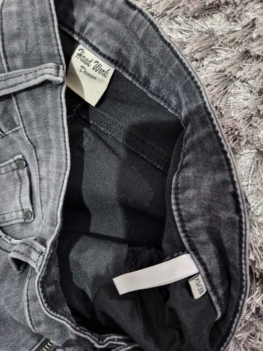 Blugi Zara 40 negru cu fermoare