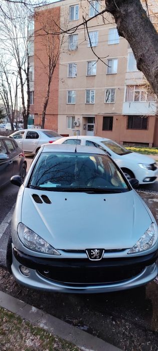 Peugeot 206 sedan