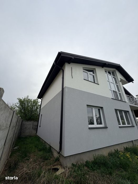 Casa cu Mansarda la gri,  4 camere, 176mp+ 500 mp teren, Bordei